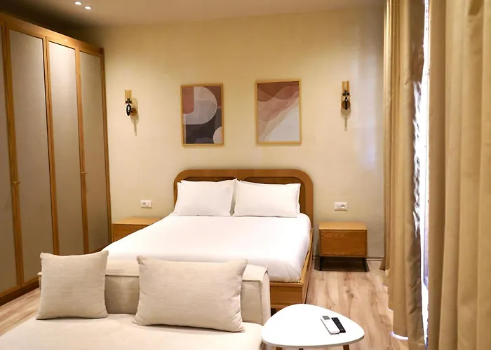 Vater Hotel שקודר